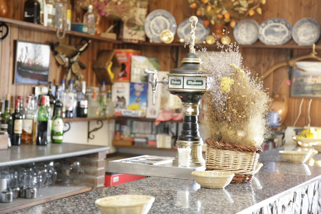 Hostal Restaurante Alto Rey Arroyo de las Fraguas Eksteriør billede