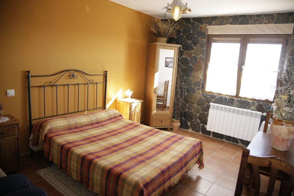 Hostal Restaurante Alto Rey Arroyo de las Fraguas Eksteriør billede