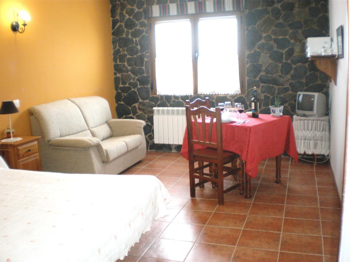 Hostal Restaurante Alto Rey Arroyo de las Fraguas Eksteriør billede